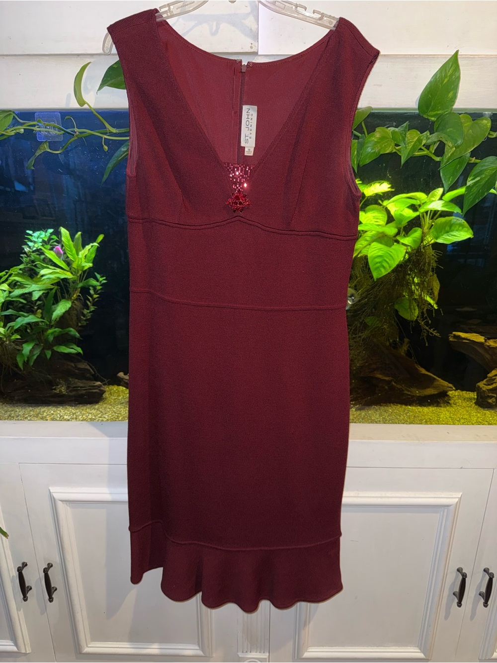 St. John Sleeveless Burgundy V-Neck Sequin Detail Dress